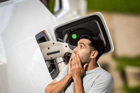 Le scandale caché : votre voiture électrique est programmée pour devenir un déchet Le scandale caché : votre voiture électrique est programmée pour devenir un déchet