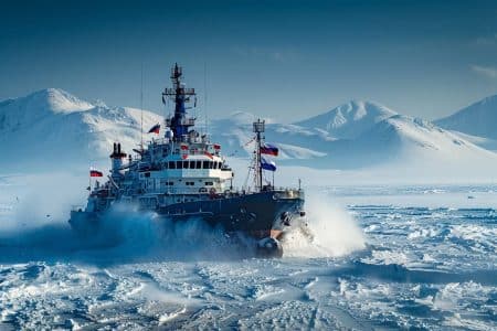 Les projets ambitieux et controversés de la Russie et de la Chine dans l'Arctique : enjeux et impacts révélés