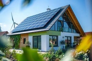 Découvrez les secrets des énergies renouvelables pour une maison individuelle autonome en 2023