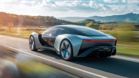 24 000 km sans plein : ce carburant au thorium pulvérise l'industrie auto et menace les véhicules électriques
