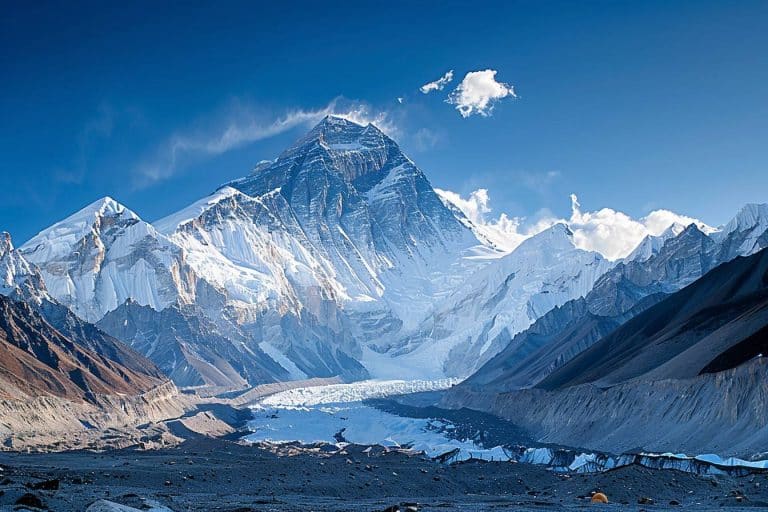 Ce mystère de l&rsquo;Himalaya : une rivière étrange aurait fait croître l&rsquo;Everest de 50 mètres depuis 89 000 ans
