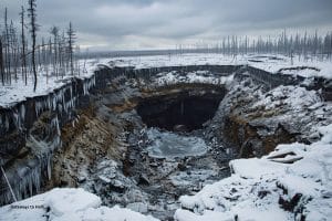 Cette "Porte des Enfers" en Sibérie triple de taille en 33 ans et libère 5000 tonnes de CO2 par an : une catastrophe imminente