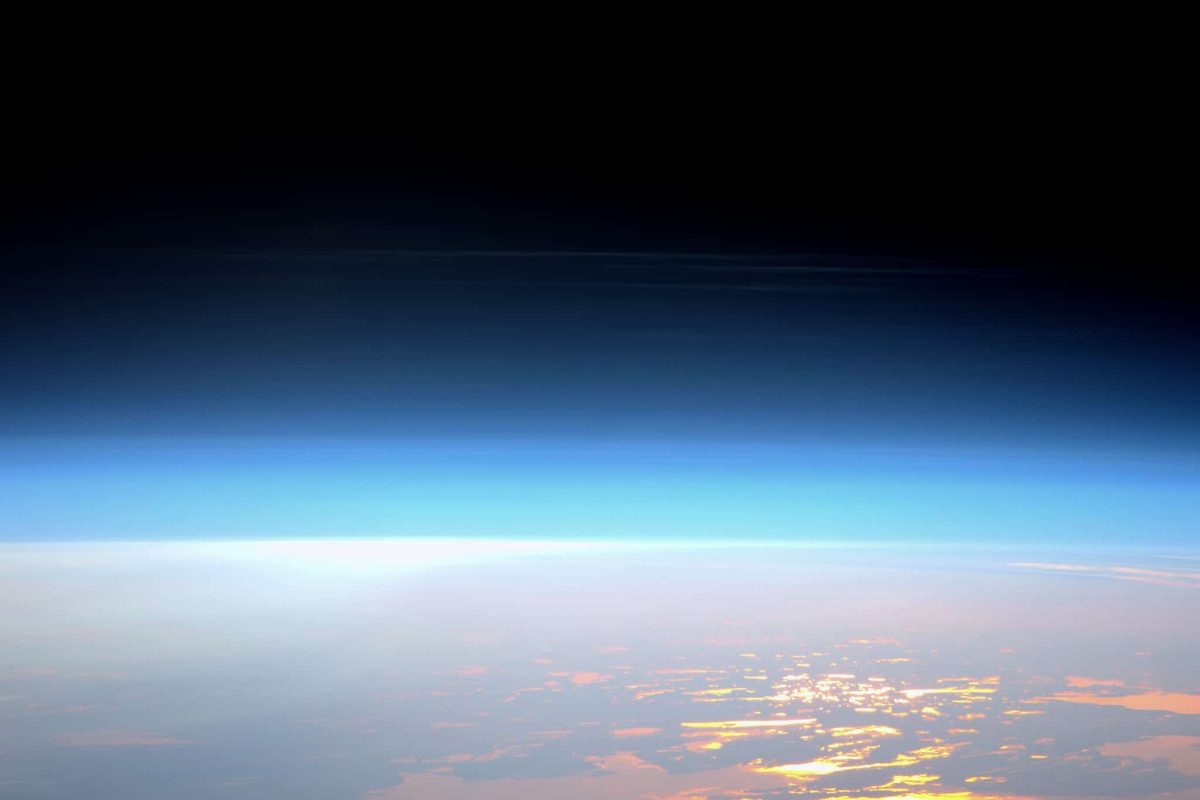 Tempête cosmique à 90 km d’altitude : la station spatiale révèle des vagues mystérieuses qui menacent nos satellites Tempête cosmique à 90 km d’altitude : la station spatiale révèle des vagues mystérieuses qui menacent nos satellites