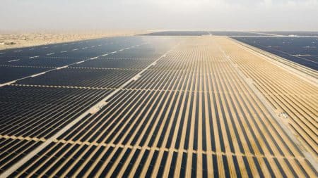 Ce projet solaire colossal de 600 MW en Arizona couvre une surface équivalente à 2 660 terrains de football