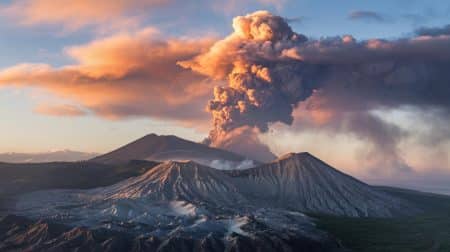 Ce volcan menaçant pourrait anéantir la côte Ouest des États-Unis en 2025 : une puissance équivalente à 500 bombes atomiques