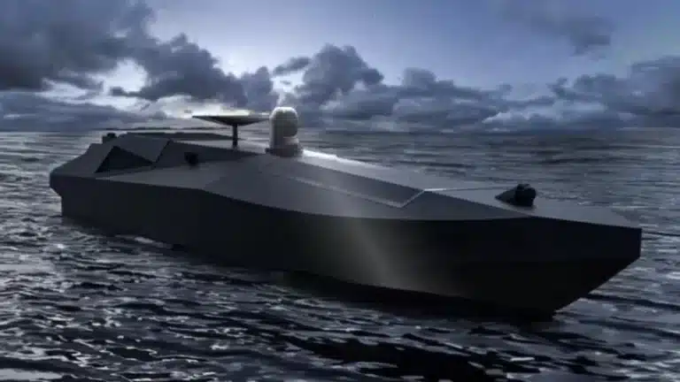 Première mondiale : ce drone kamikaze frappe et coule un navire russe, un tournant stratégique historique