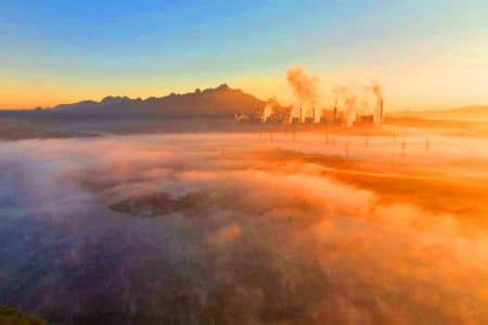 Un avenir brûlant se profile : la planète pourrait se réchauffer de jusqu’à 3,7°C d’ici 2100, avec des conséquences inimaginables Vers un avenir brûlant : la Terre surchauffe entre 1,9 et 3,7°C d’ici 2100, un défi sans précédent pour l’humanité