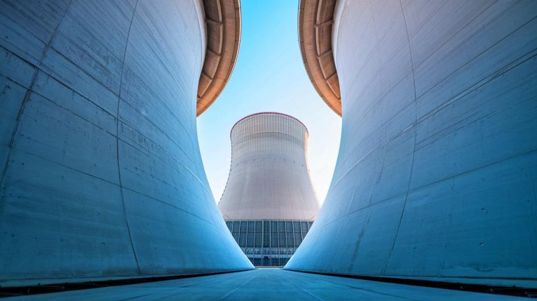« Un béton immortel » : sous l’effet des radiations, celui des centrales nucléaires se répare tout seul et fascine les scientifiques