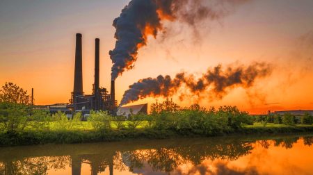 Le monde débarrassé de 11 % des gaz à effet de serre : cette solution radicale transforme l’industrie de l’acier en un bastion écologique