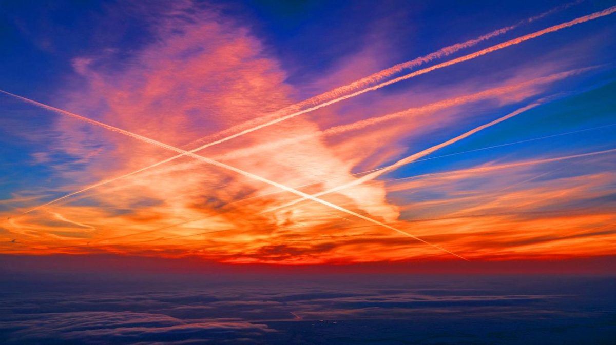 « Ce que cachent vraiment les traînées blanches » : cet effet méconnu des avions bouleverse le climat plus que le CO₂ lui-même « Une surprise dans le ciel » : ces traînées d’avions réchauffent l’atmosphère plus que le CO2 lui-même