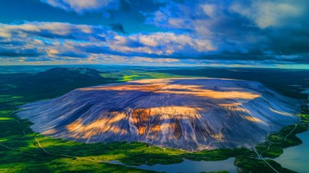 « La Norvège bouleverse l'équilibre mondial » : un gisement spectaculaire promet 50 ans d'énergie pour sauver la planète en crise