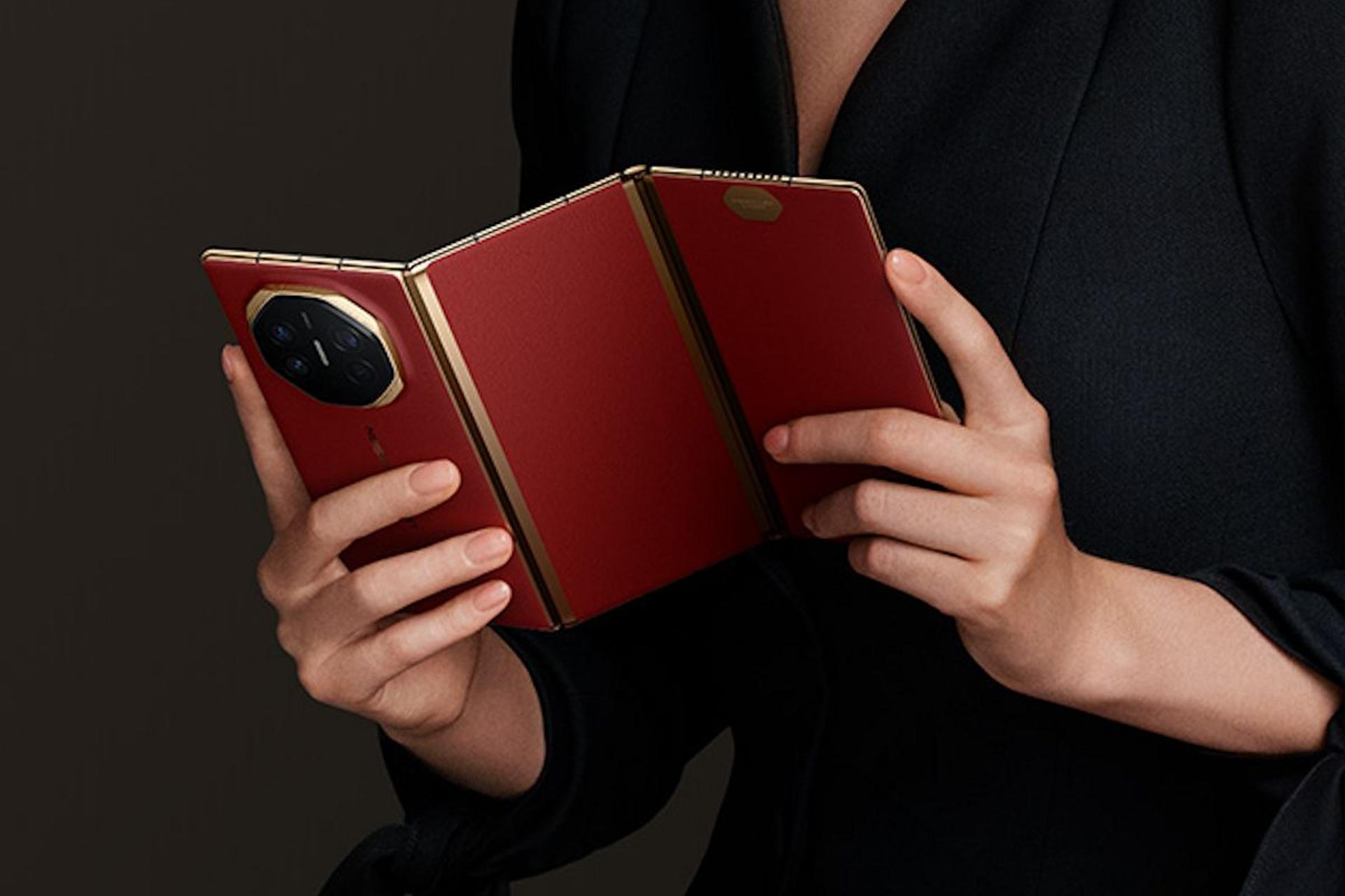 Le premier smartphone à trois volets a été lancé en Chine l'année dernière, mais sa sortie mondiale est désormais confirmée
