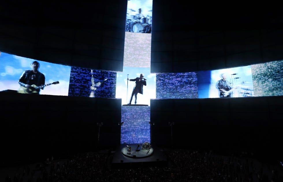 U2UV Achtung Baby en concert à la Sphère
