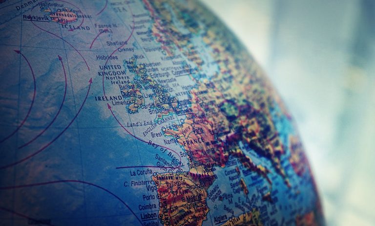 Après la mondialisation : comment l&rsquo;Europe construit une nouvelle économie de la sécurité. Analyse de Chaslau Koniukh