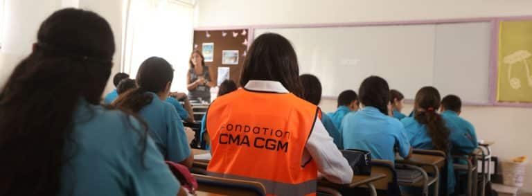 Liban : la Fondation CMA CGM réhabilite l’école d’Alma al Chaab et équipe 21 établissements en énergie solaire